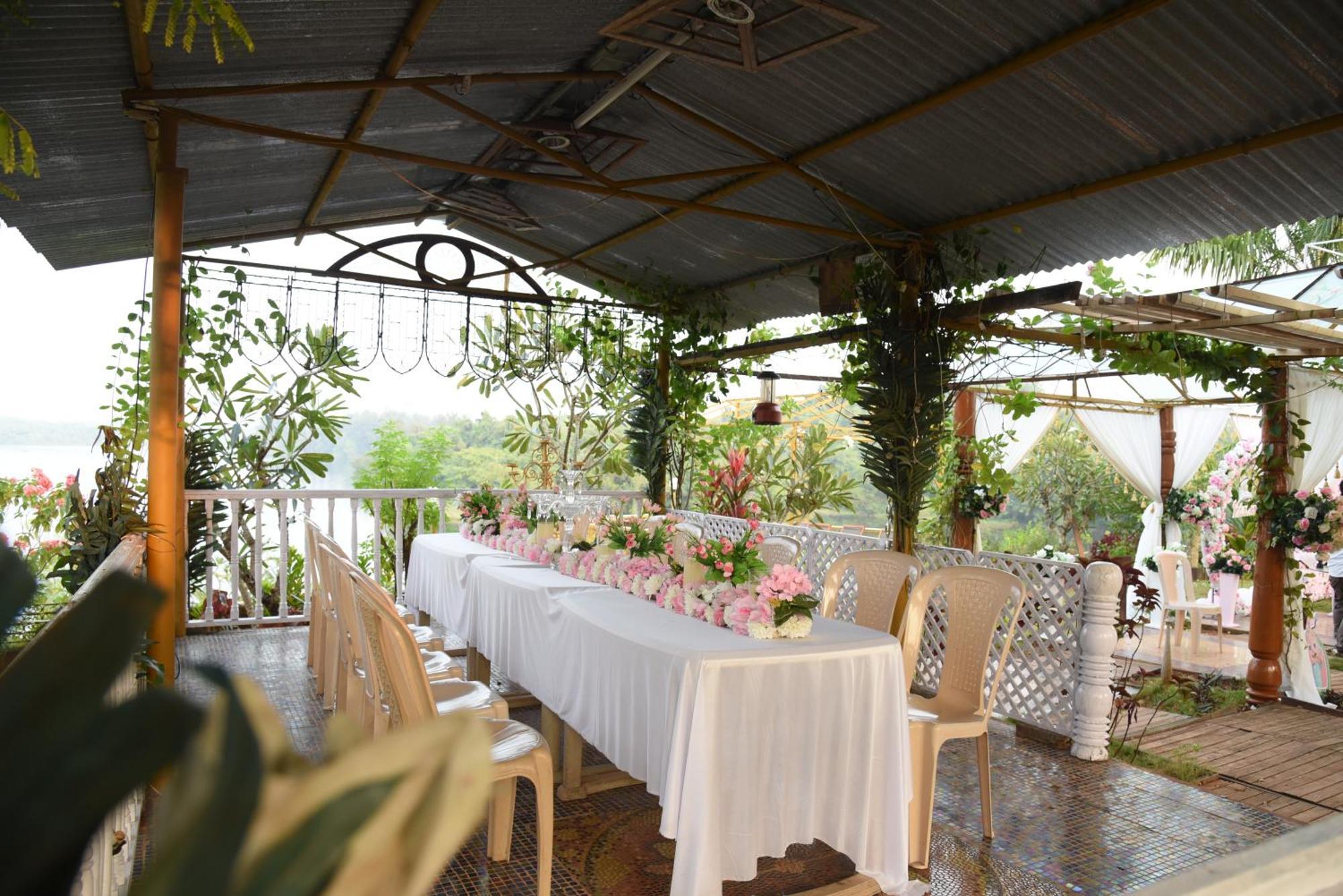 Sona Villa, The Lake Chalet Kudal エクステリア 写真