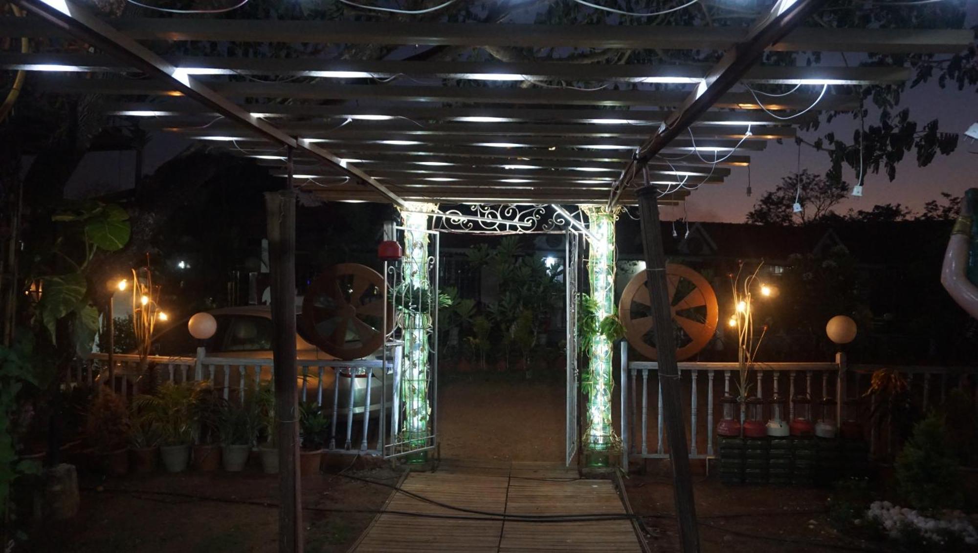 Sona Villa, The Lake Chalet Kudal エクステリア 写真