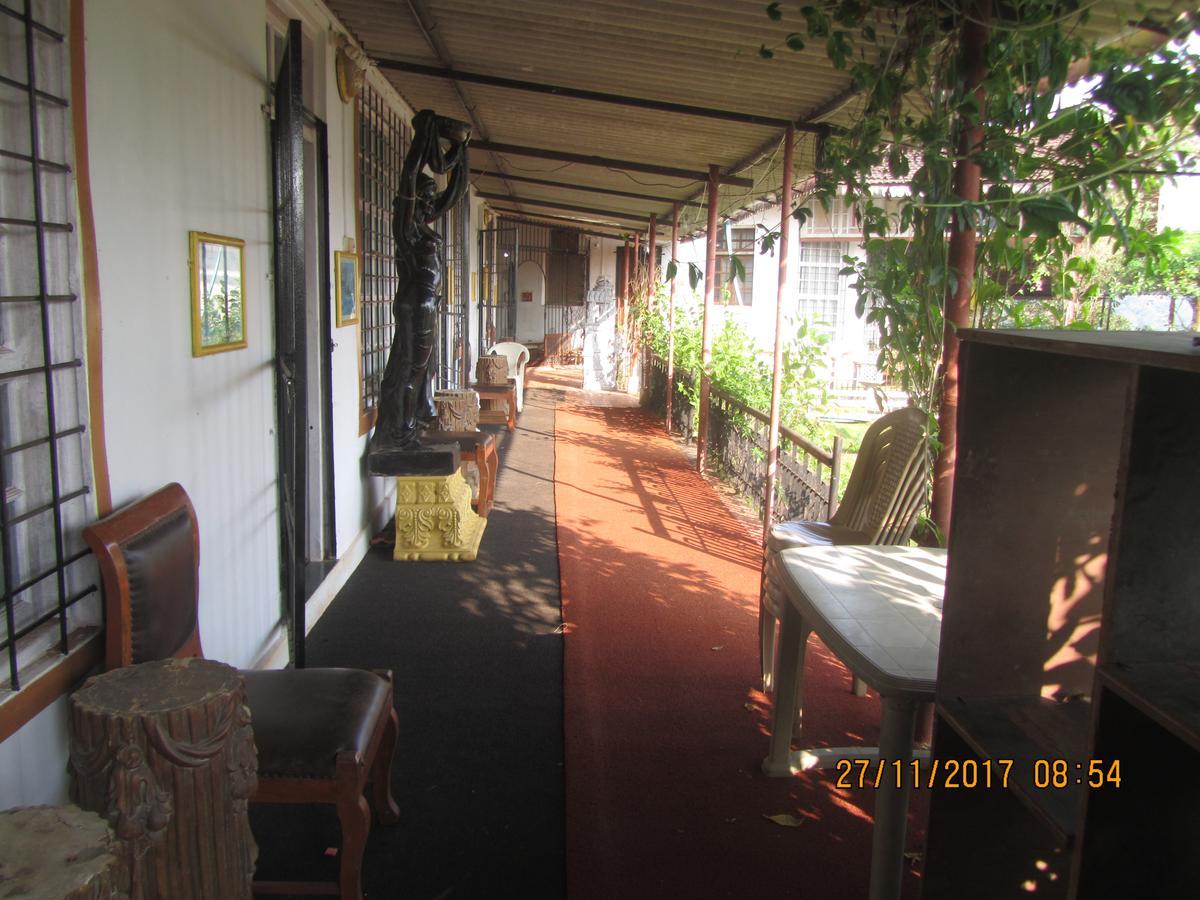 Sona Villa, The Lake Chalet Kudal エクステリア 写真