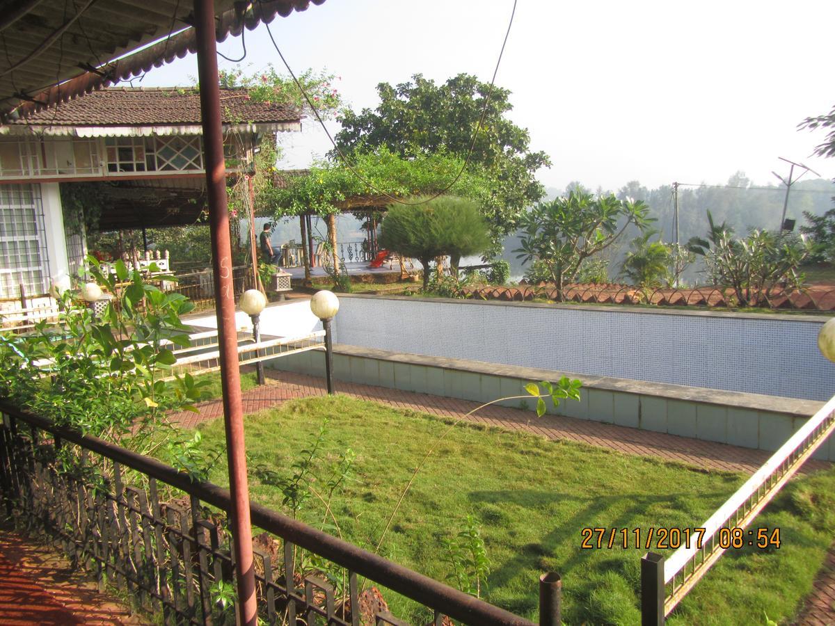 Sona Villa, The Lake Chalet Kudal エクステリア 写真